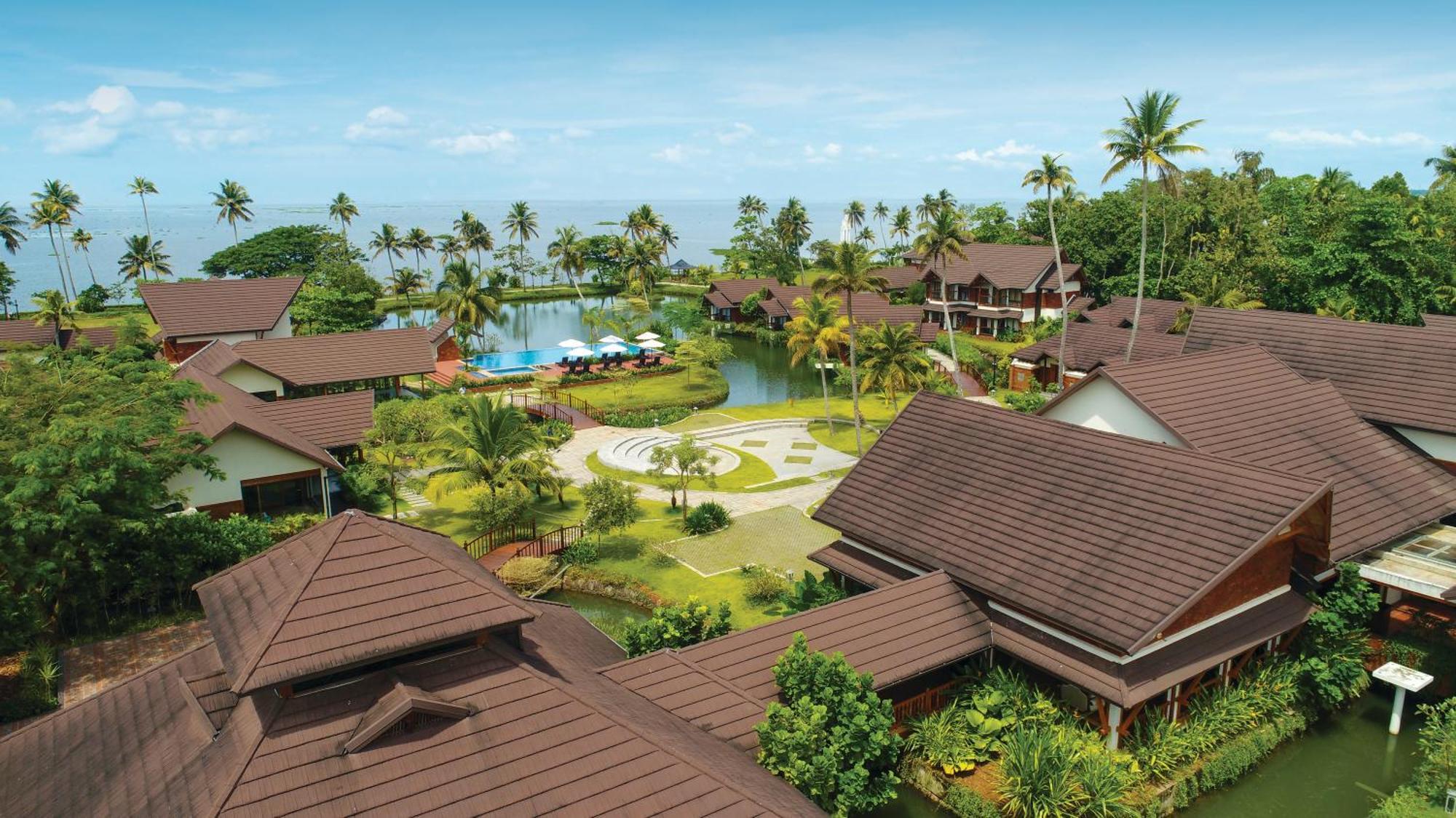 Gokulam Grand Resort & Spa, Кумараком Екстериор снимка