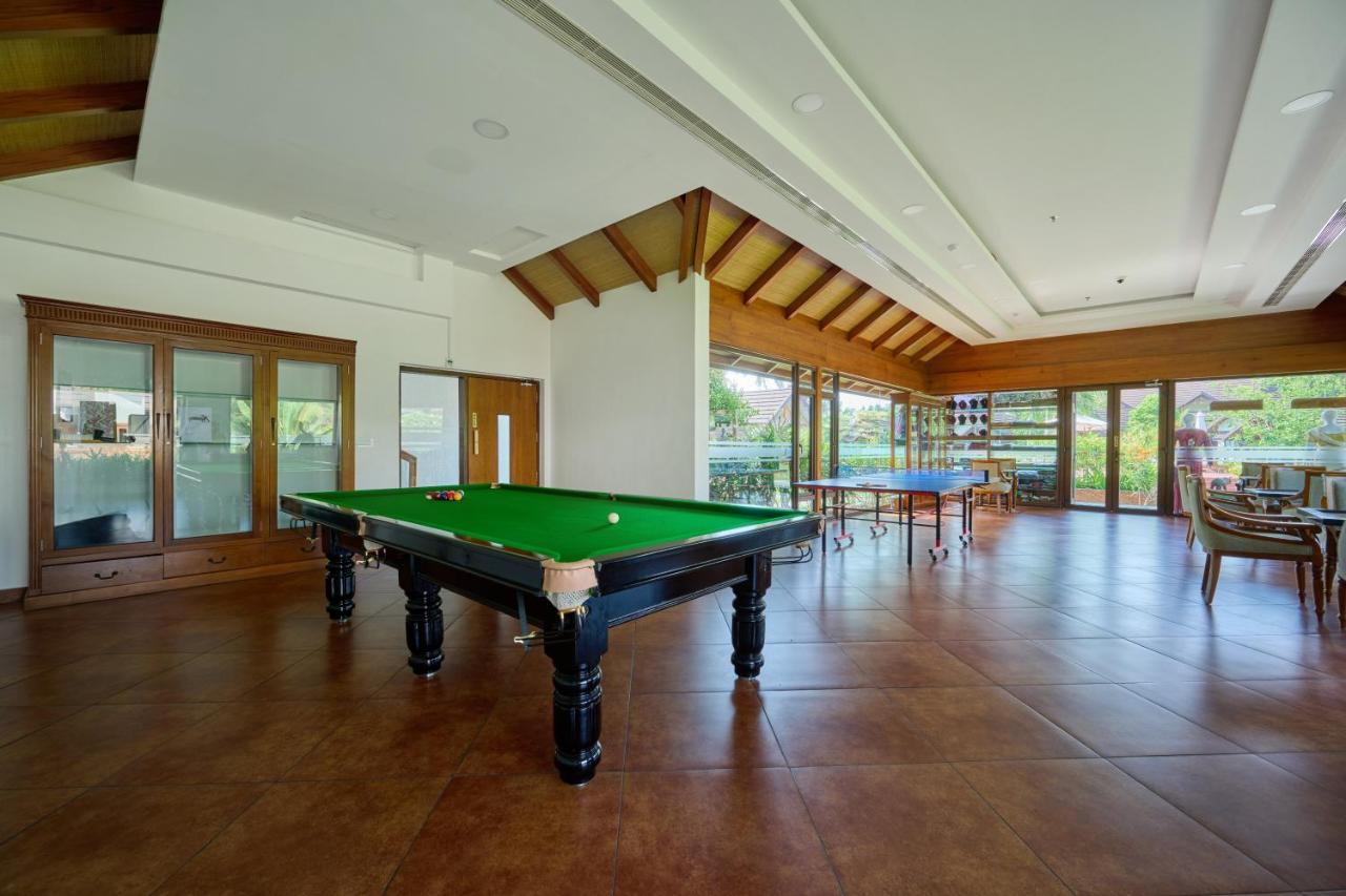 Gokulam Grand Resort & Spa, Кумараком Екстериор снимка