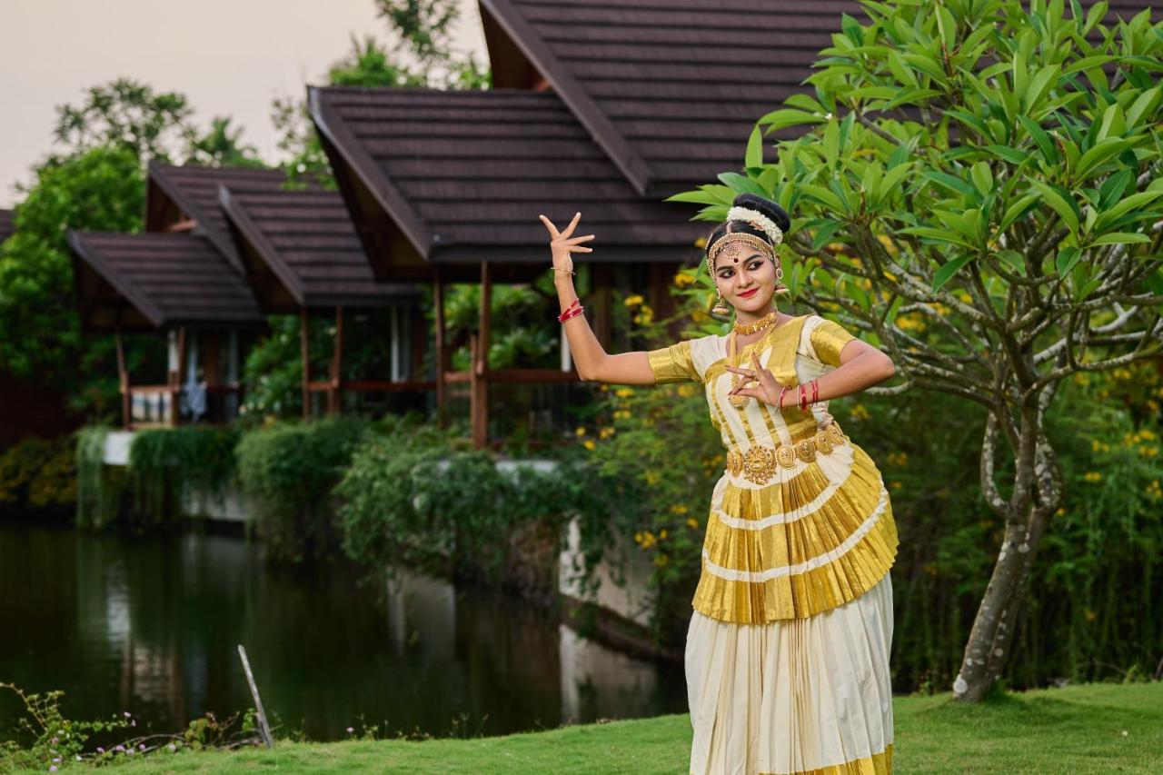 Gokulam Grand Resort & Spa, Кумараком Екстериор снимка