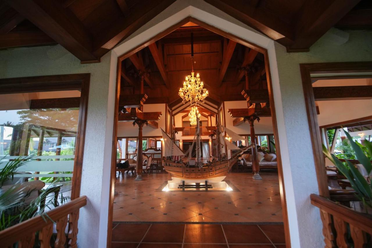 Gokulam Grand Resort & Spa, Кумараком Екстериор снимка
