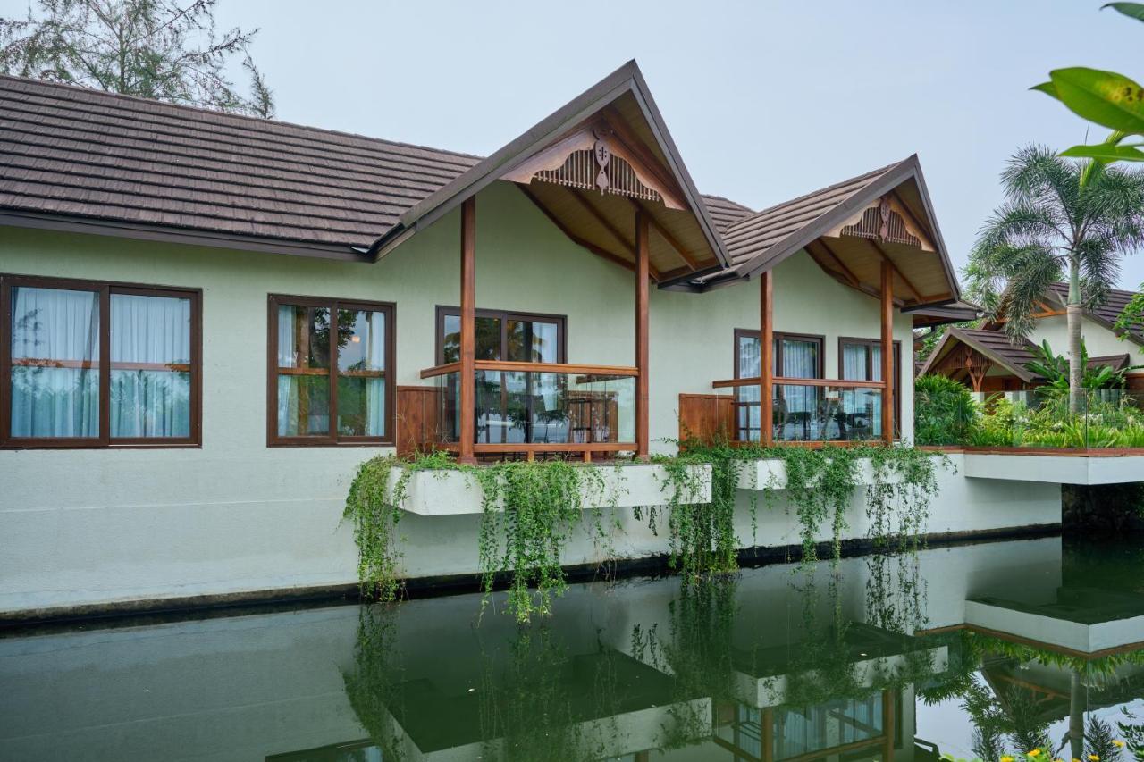 Gokulam Grand Resort & Spa, Кумараком Екстериор снимка