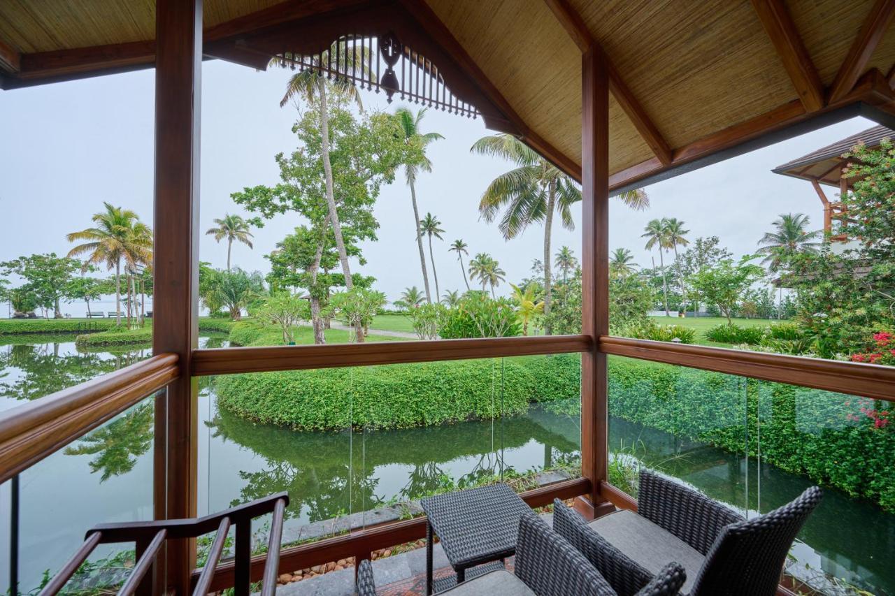 Gokulam Grand Resort & Spa, Кумараком Екстериор снимка